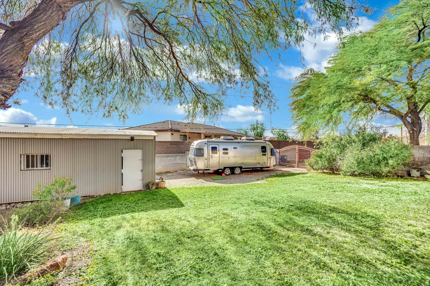 Hana - Your Southwest Las Vegas Retreat