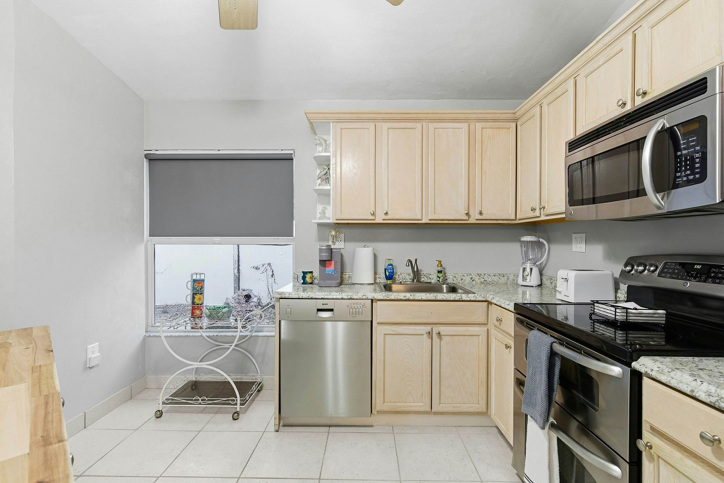 Sun and Fun - The Whole Shell