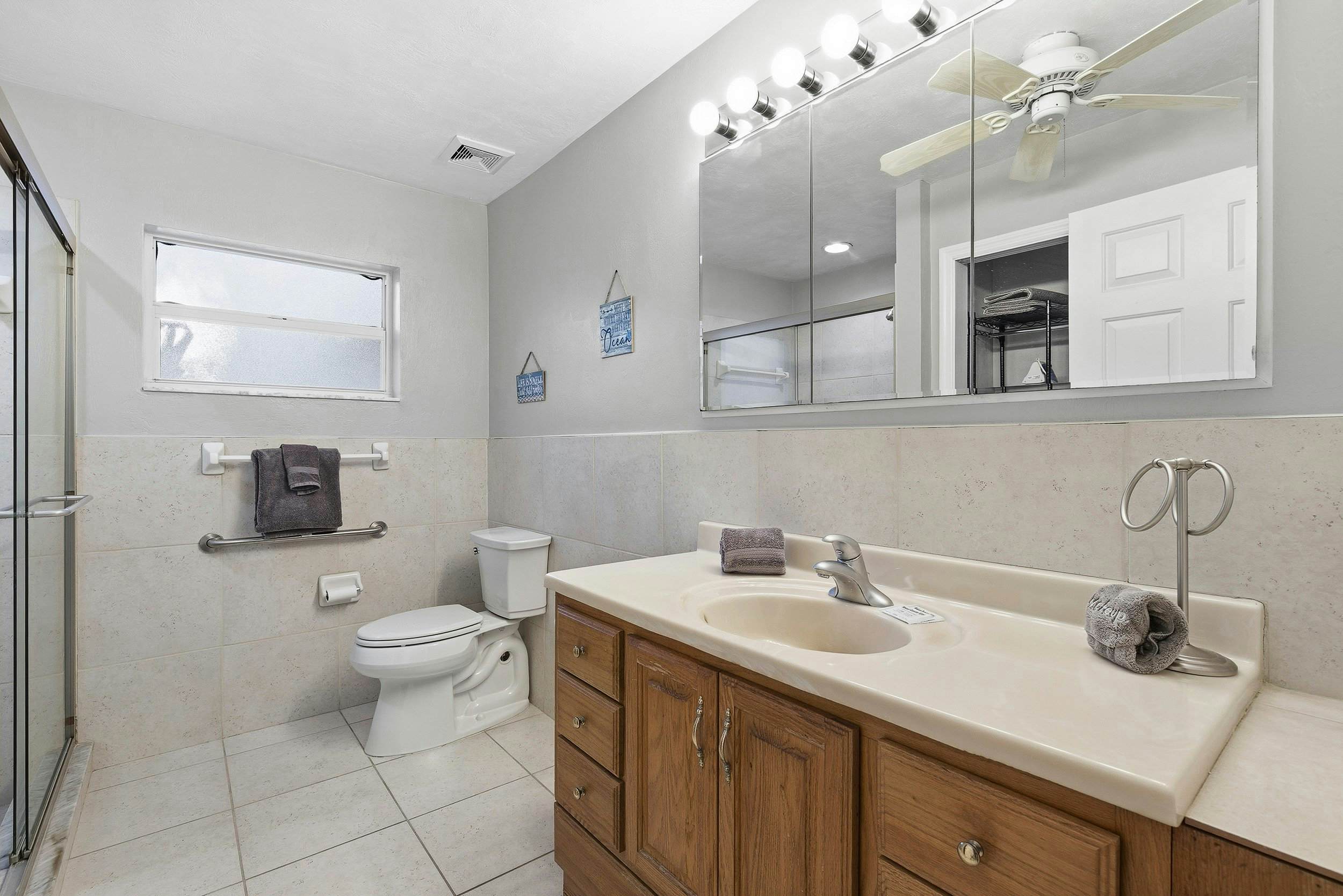 Sun and Fun - The Whole Shell