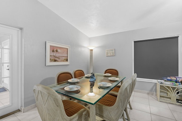 3BR Pet-Friendly Stay w/ Sofa Bed + Bunks + Queen Desk Bed