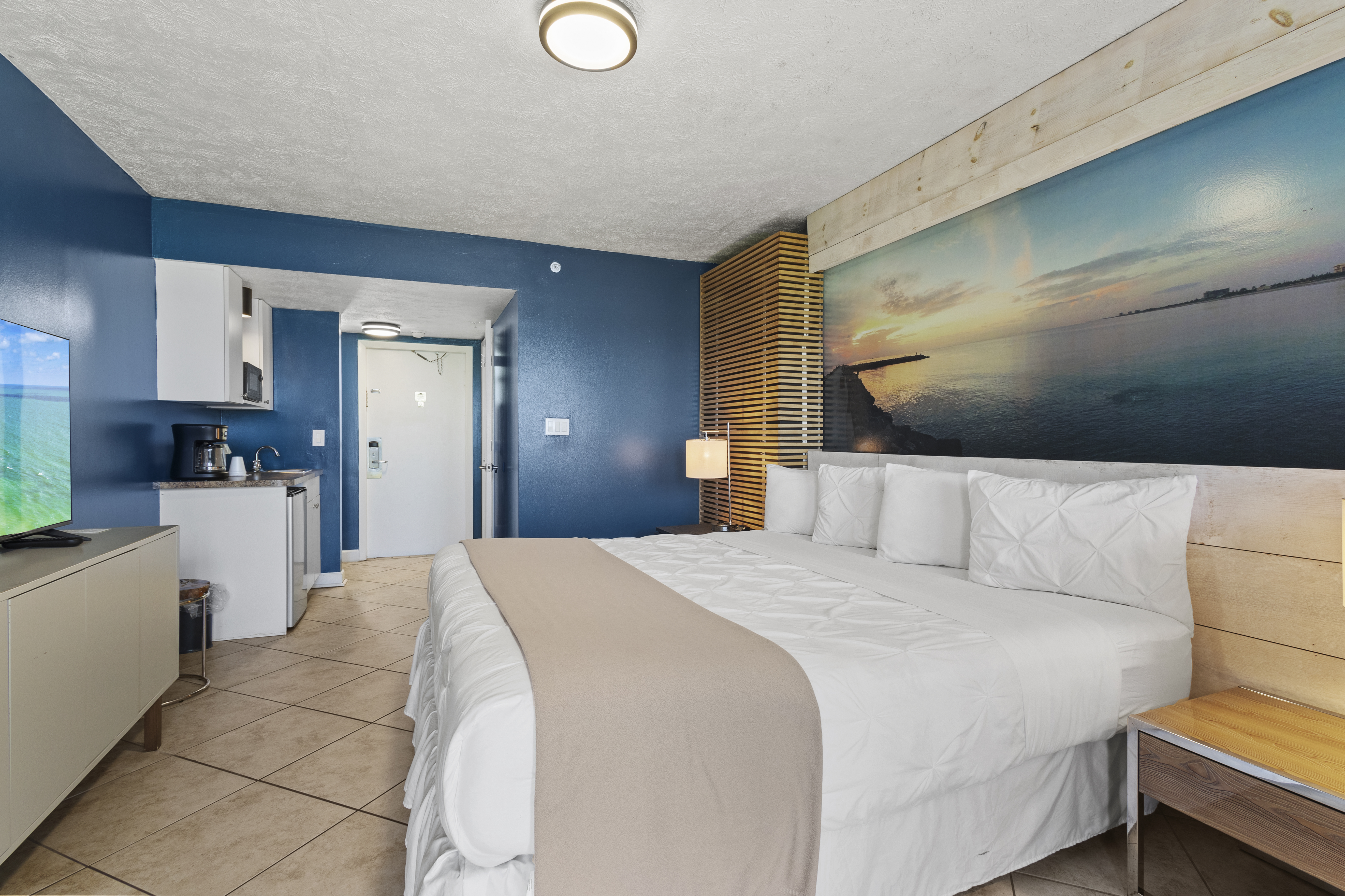 Ocean View Hotel Room with Balcony- King Bed #17