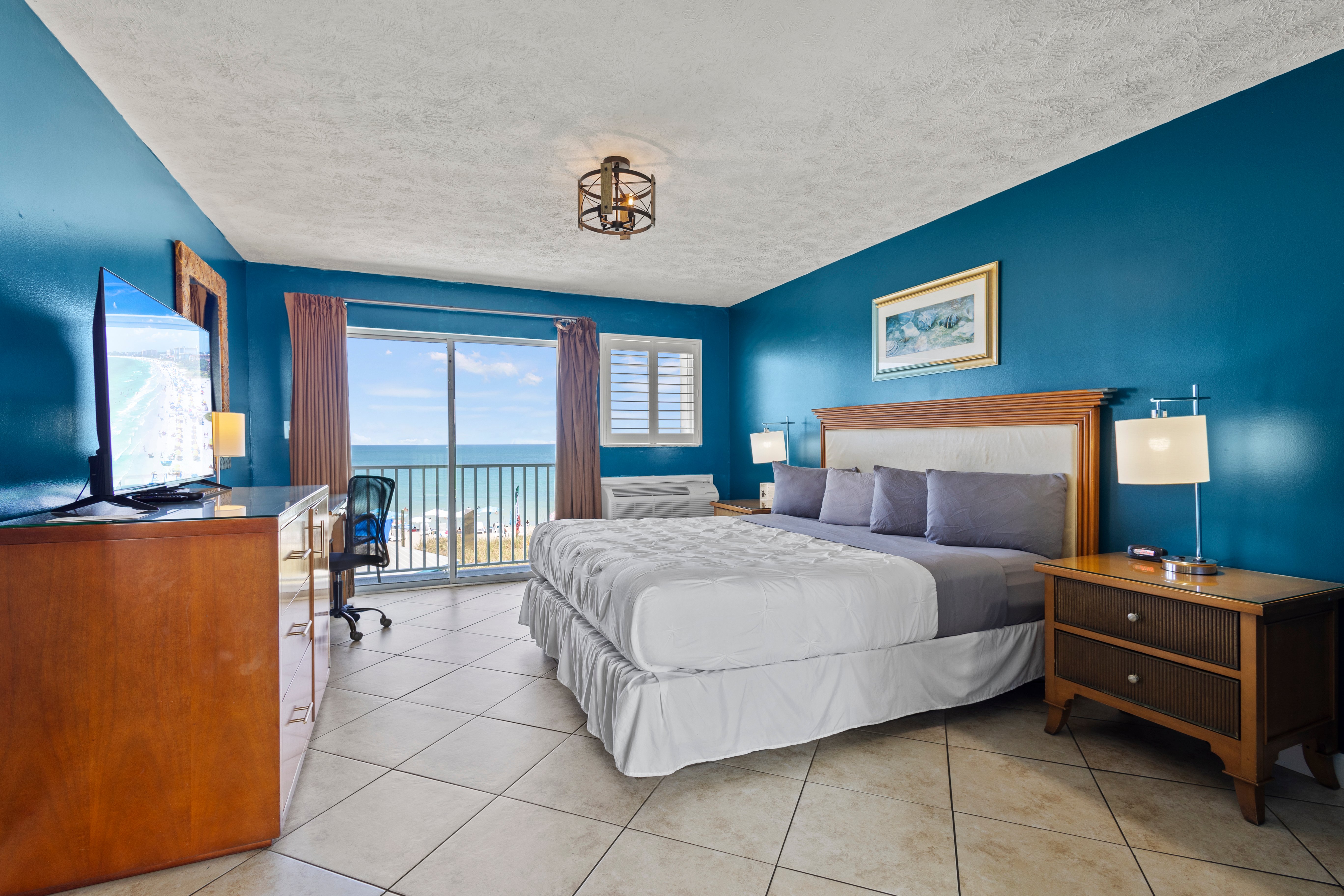 Oceanfront Inn Room #21- Ocean View Balcony, King Bed