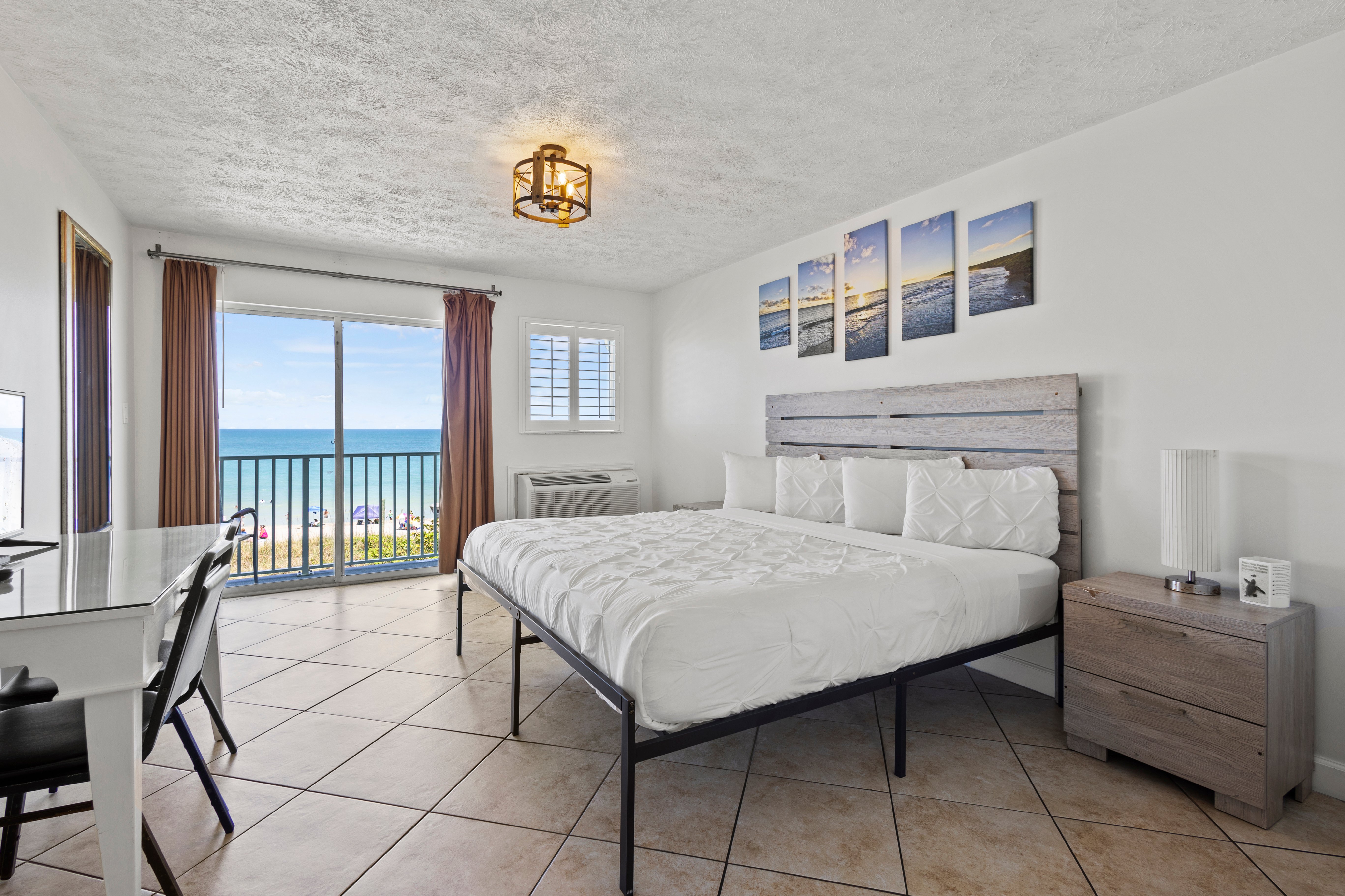 Oceanfront Inn Room #25- Ocean View Balcony, King Bed