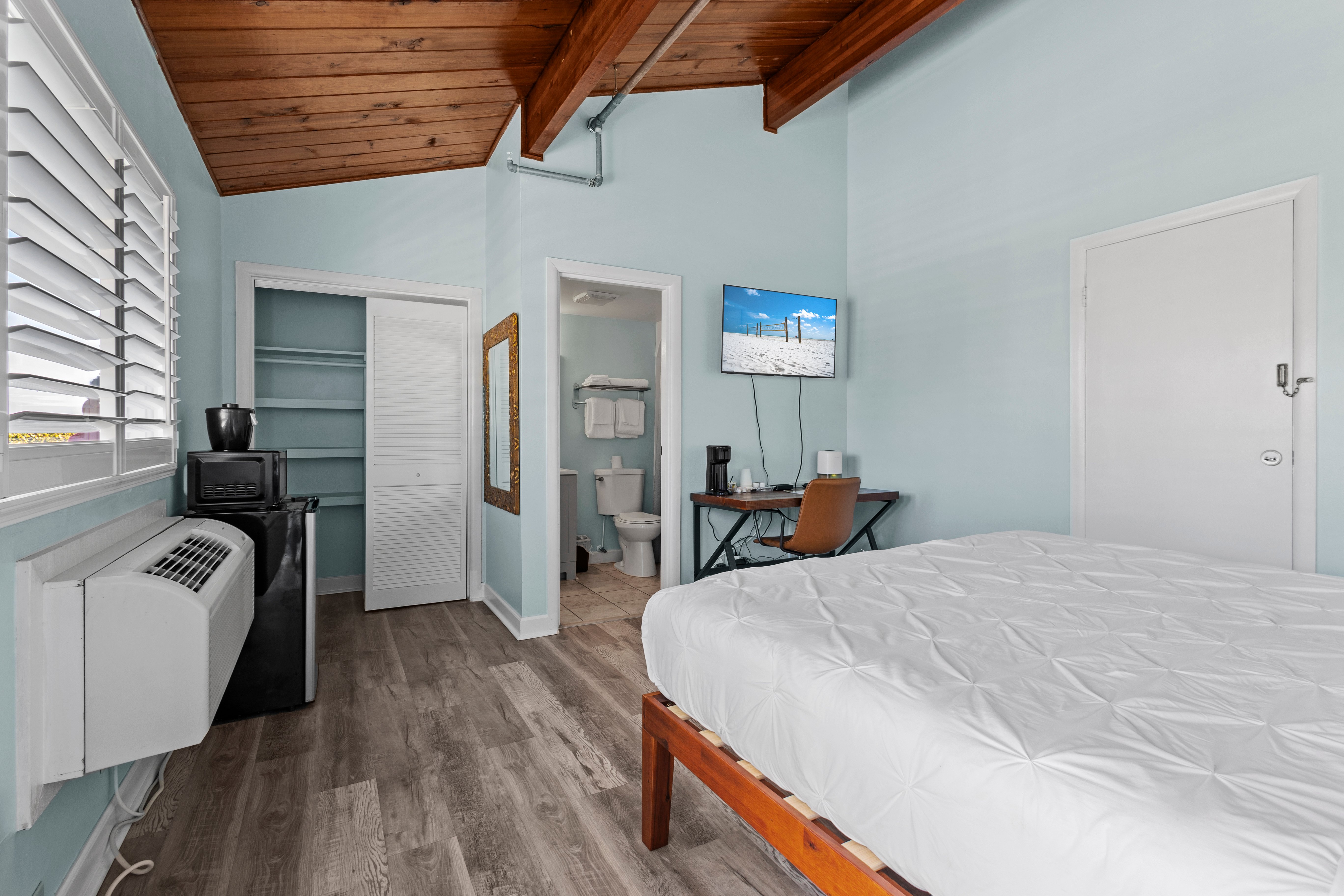 Oceanfront Inn, Standard Room, King Bed, Inlet View, #15