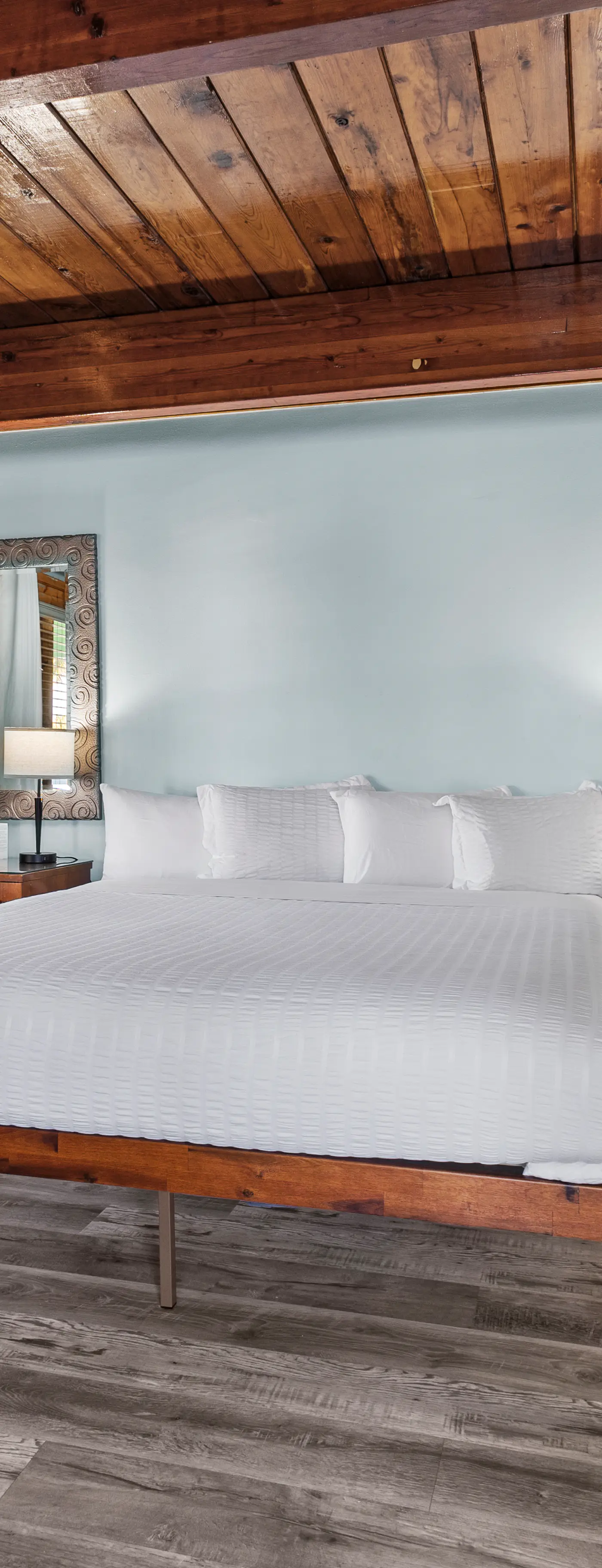Oceanfront Inn Room #8 - Partial Ocean View - King Bed