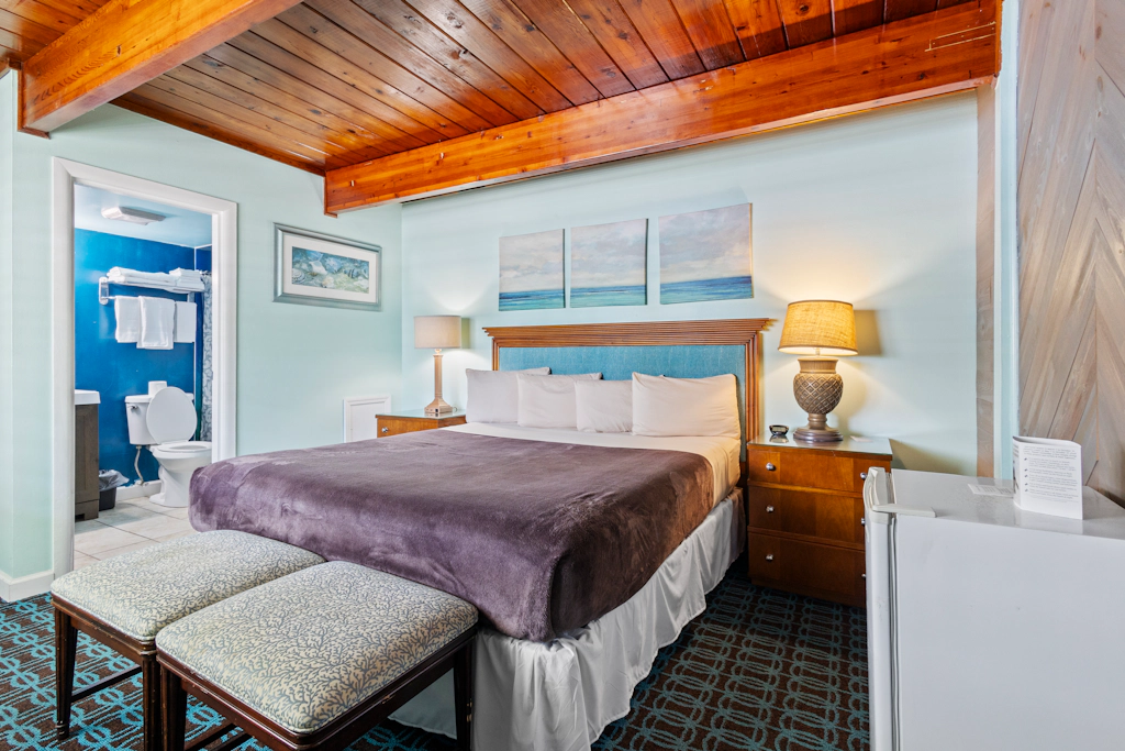 Oceanfront Inn Room #9 - Inlet View - King Bed