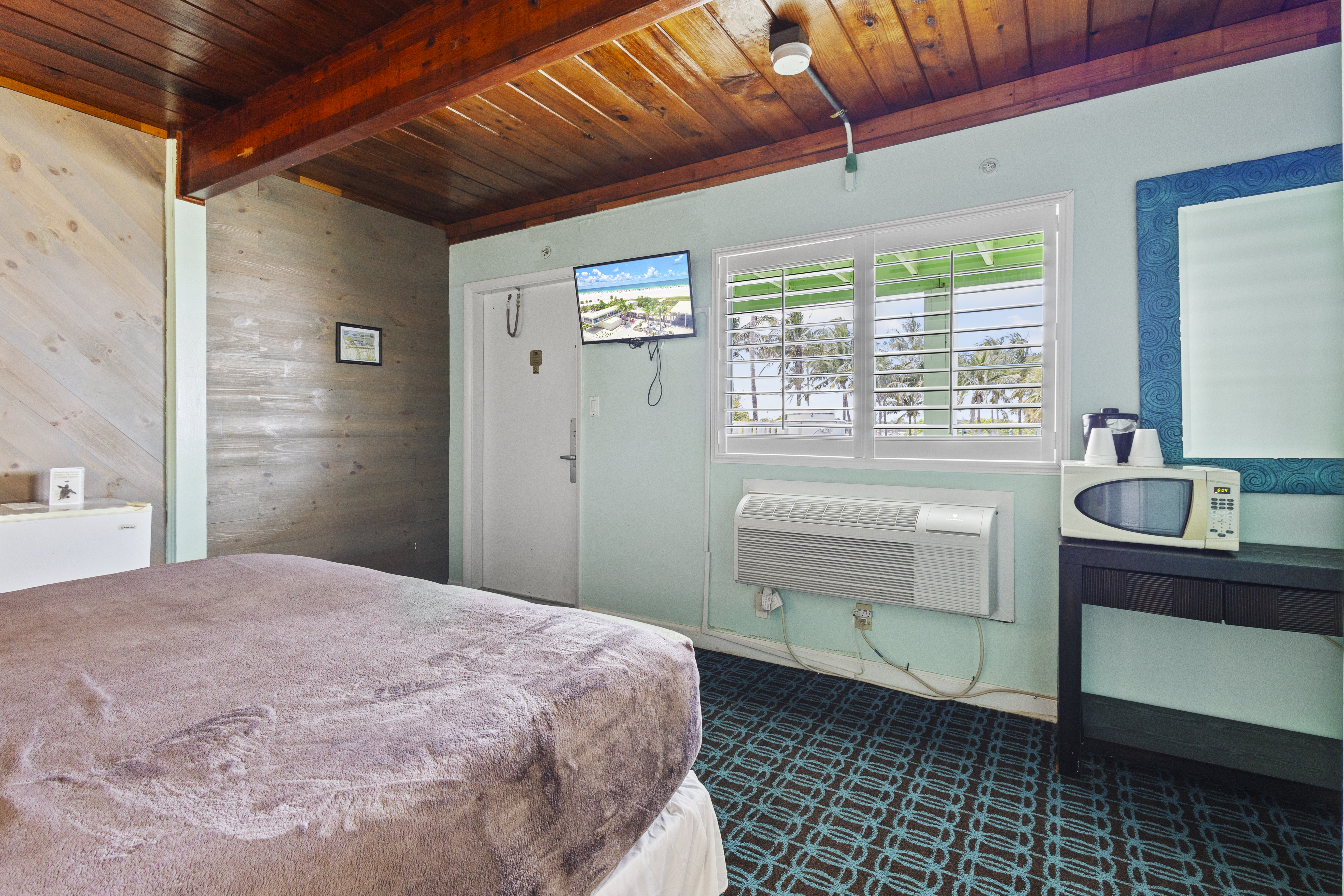 Oceanfront Inn, Inlet View, King Bed, #9