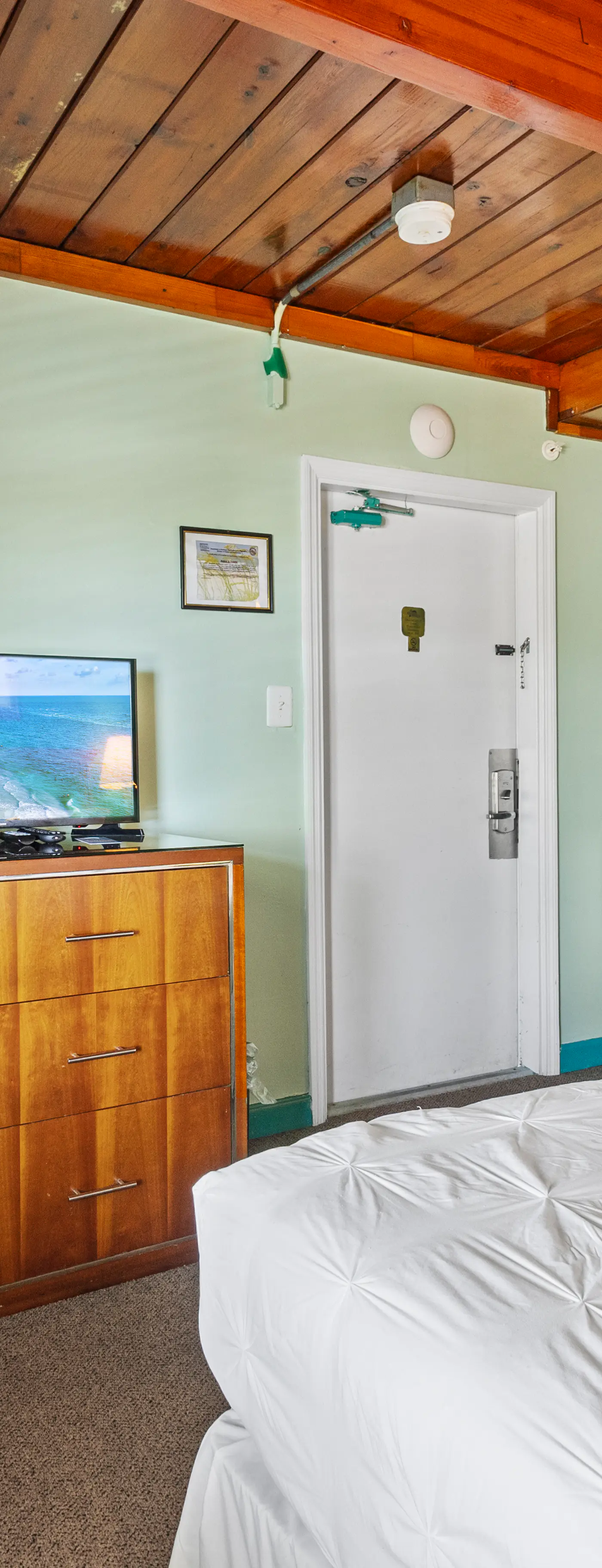 Oceanfront Inn Room #7 - Partial Ocean View - King Bed