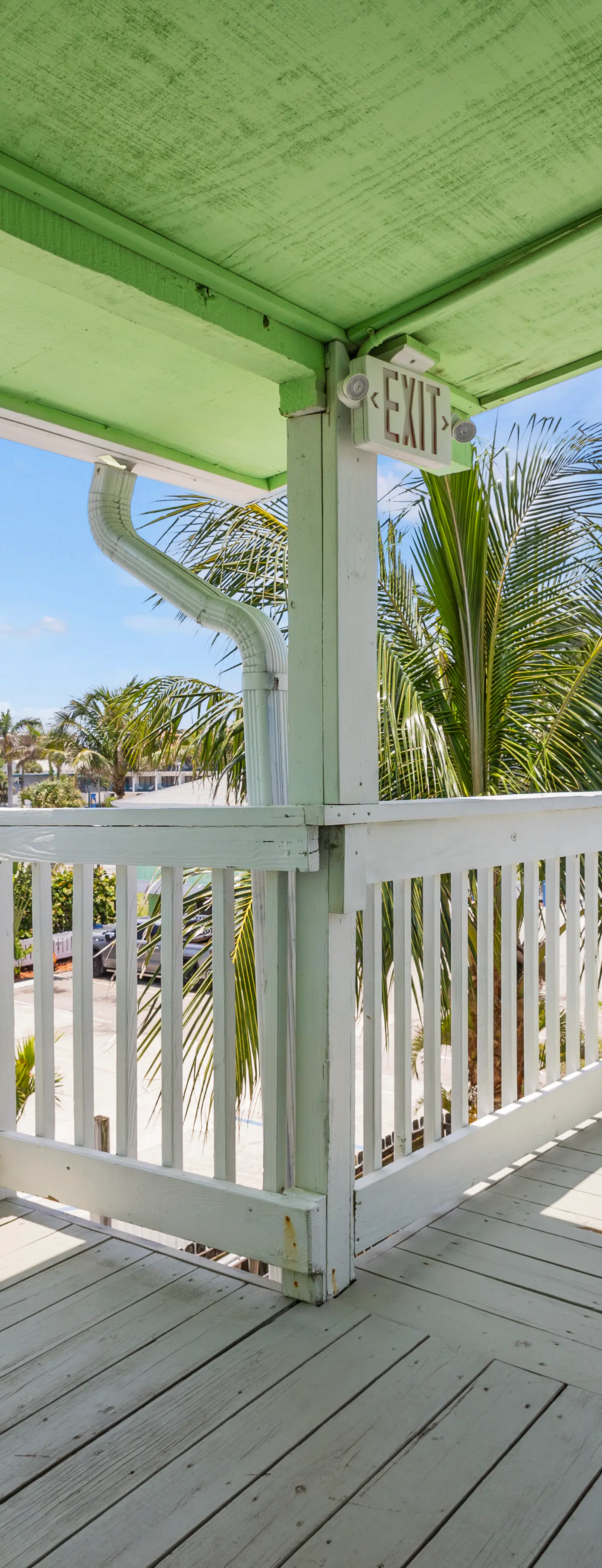 Oceanfront Inn Room #10- Standard Room - King Bed