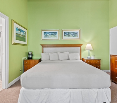 Oceanfront Inn Room #11- Standard Room - King Bed