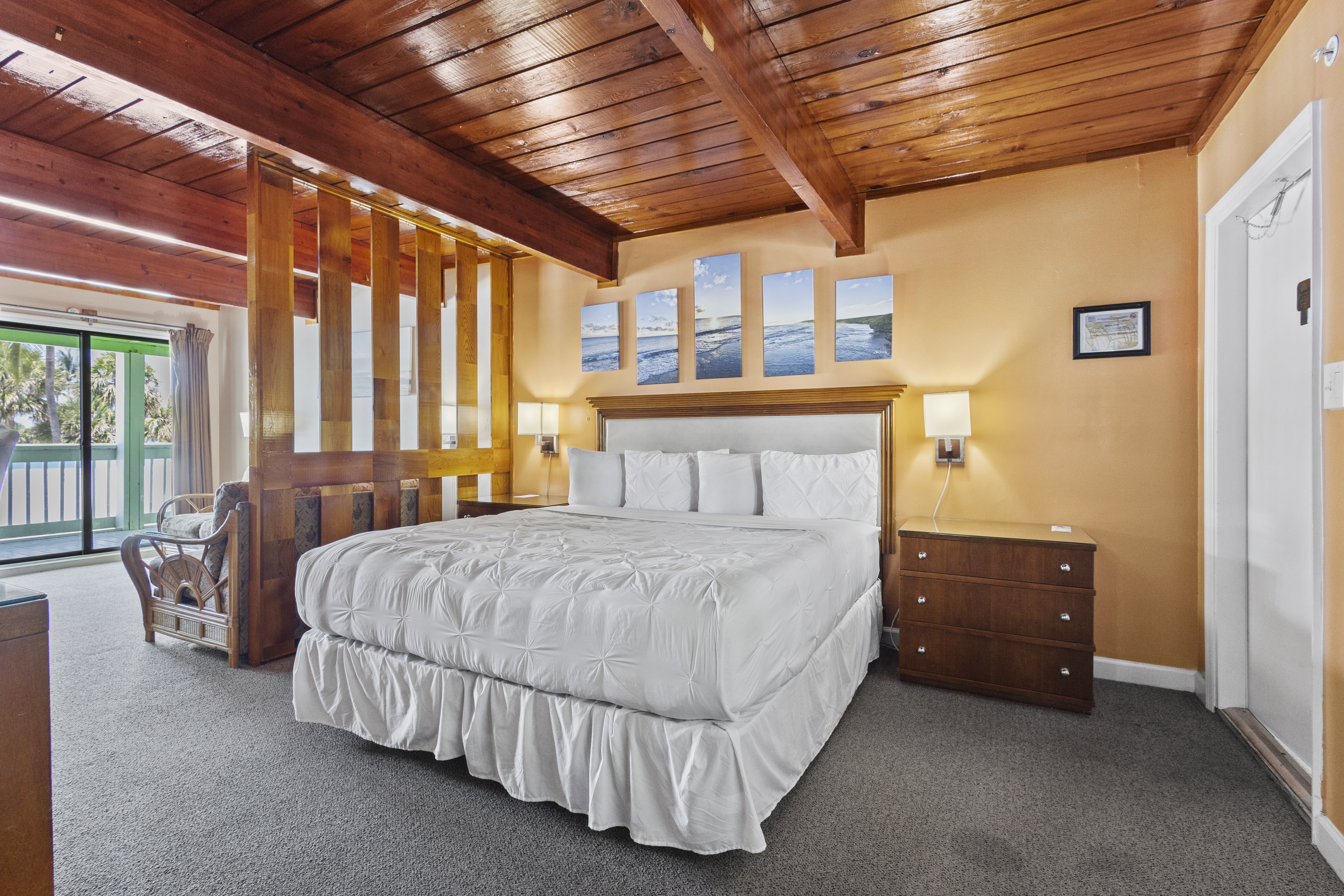 Fort Pierce Oceanfront Inn- Suite- King Bed #6