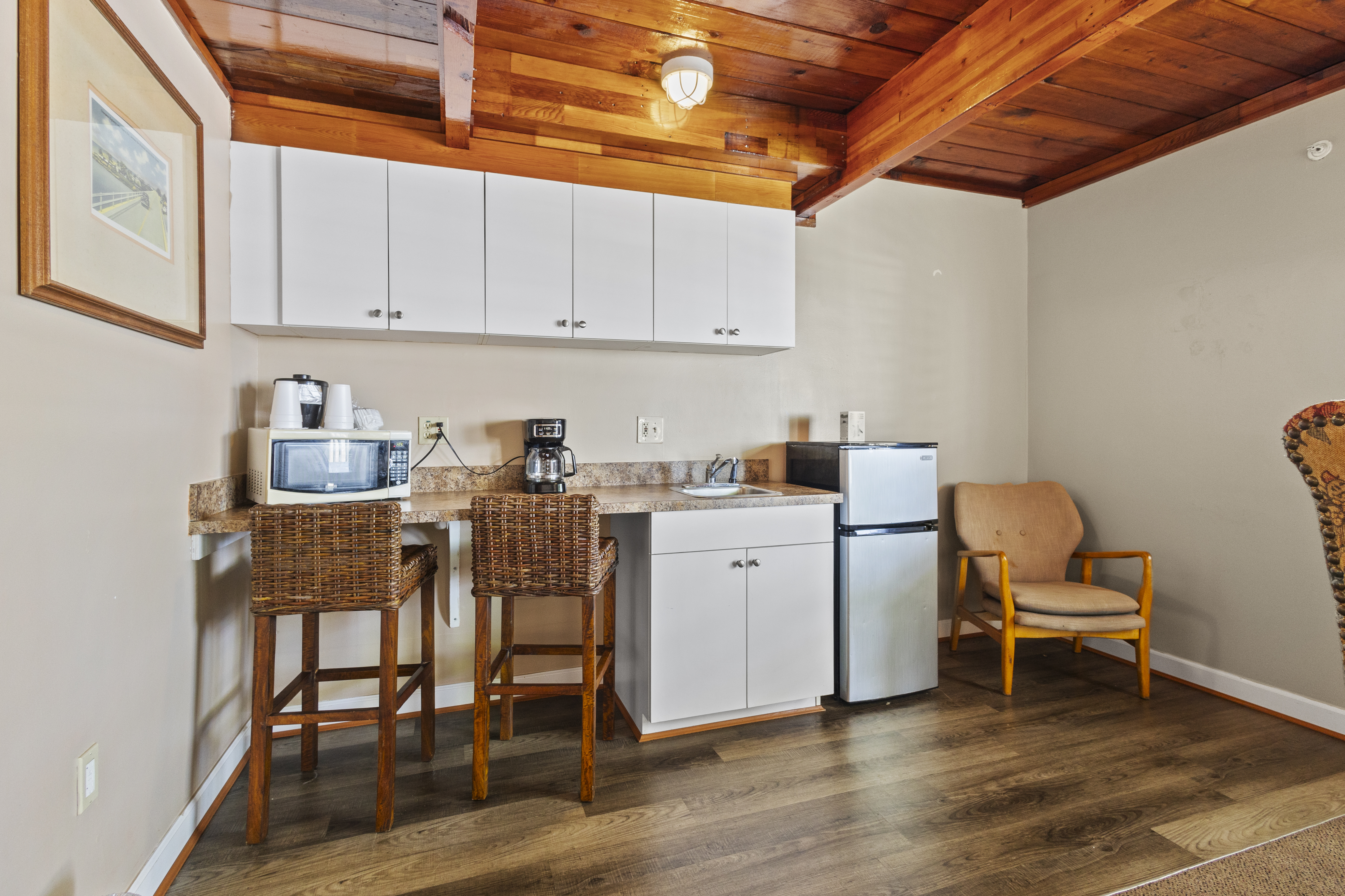 Fort Pierce Oceanfront Inn- Suite- King Bed #6