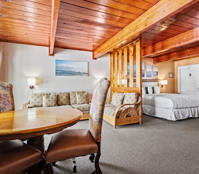 Oceanfront Inn Suite #6- King Bed