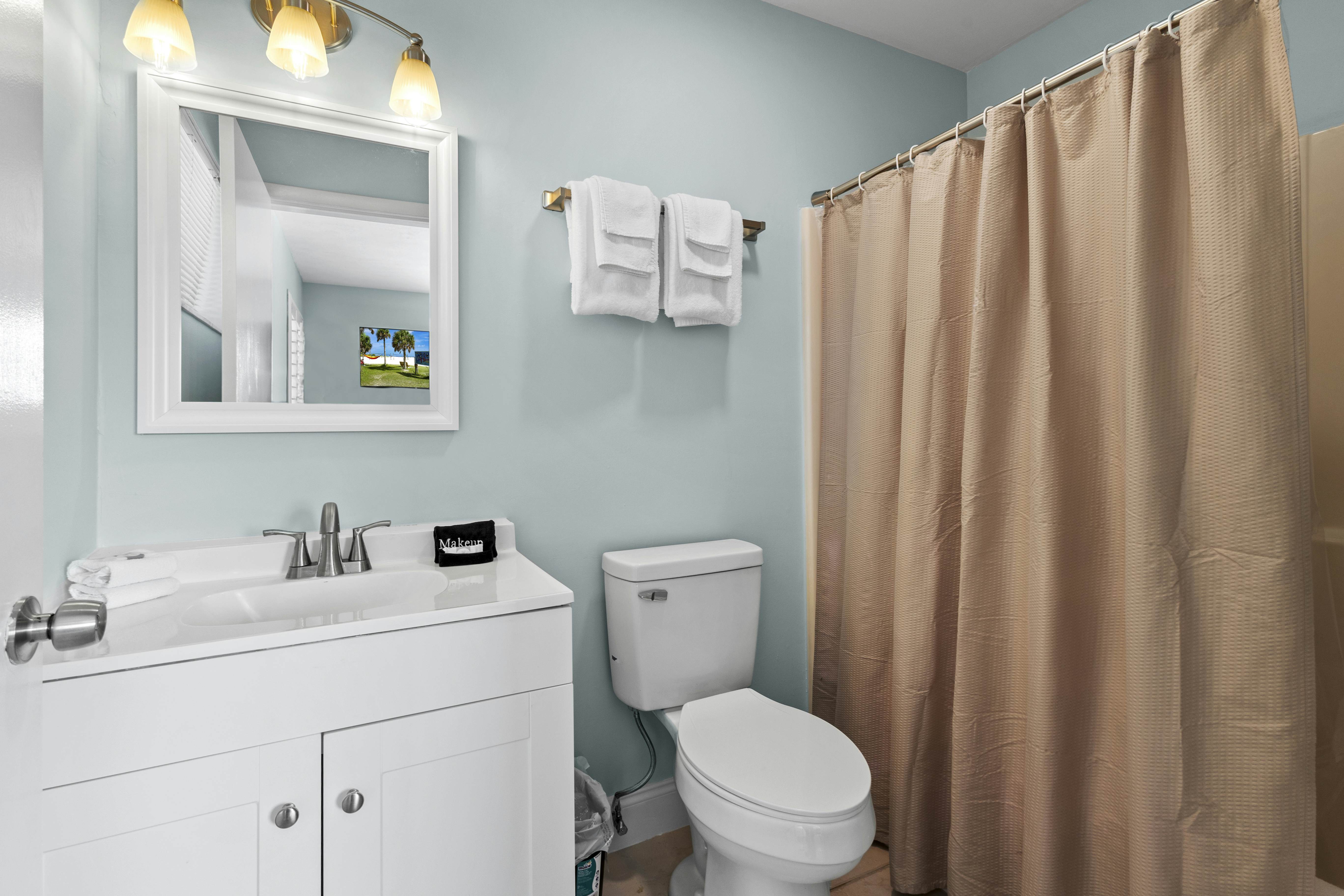 Oceanfront Inn Room #2 - Standard Room, King Bed