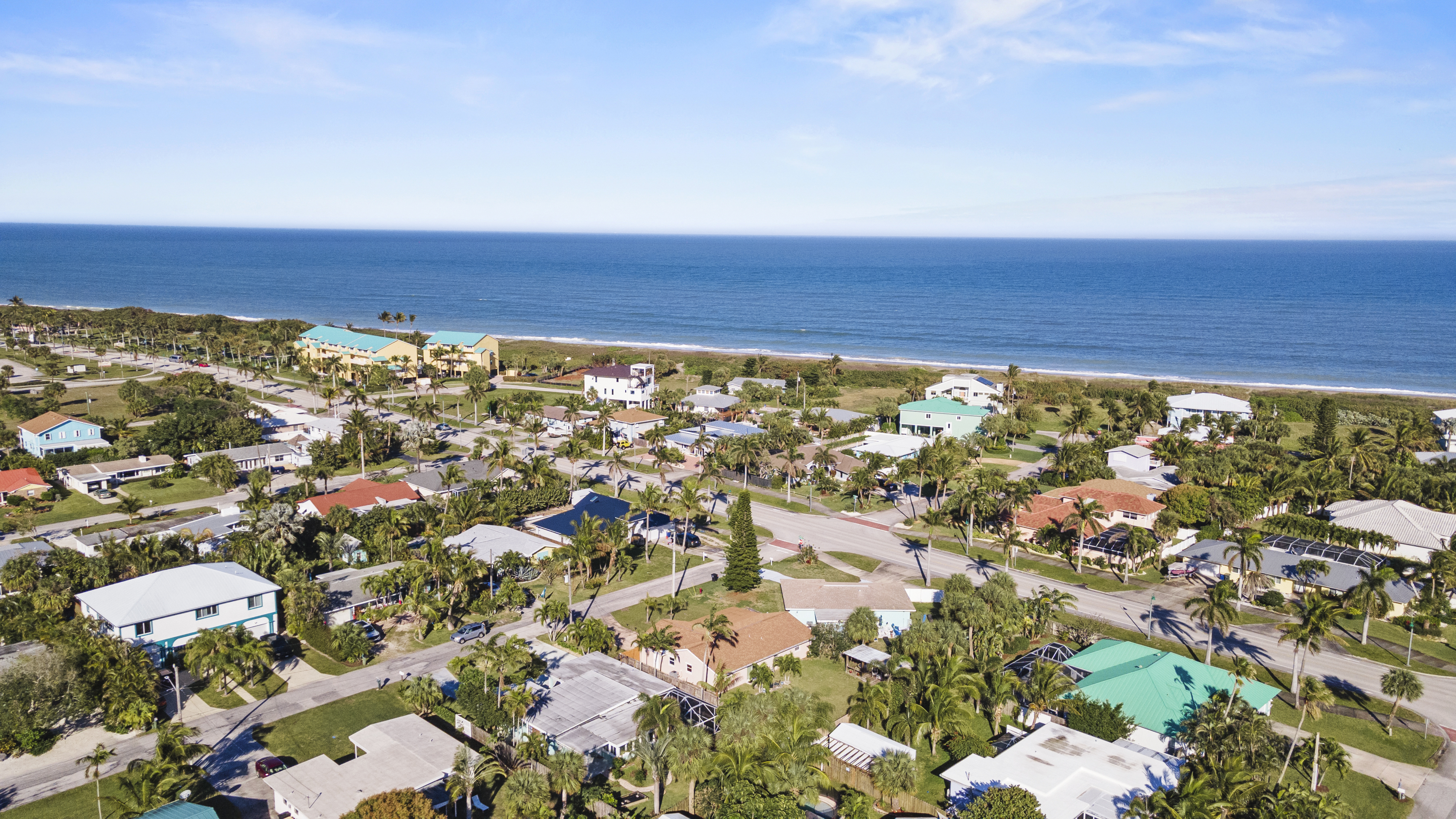 Location & Comfort - Relaxing Island Living