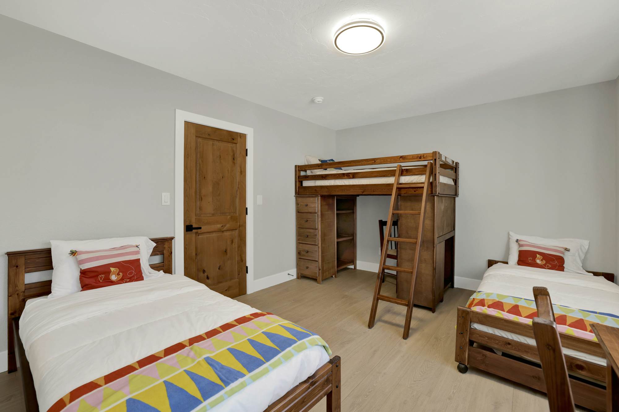 2596-Pine Woods Retreat