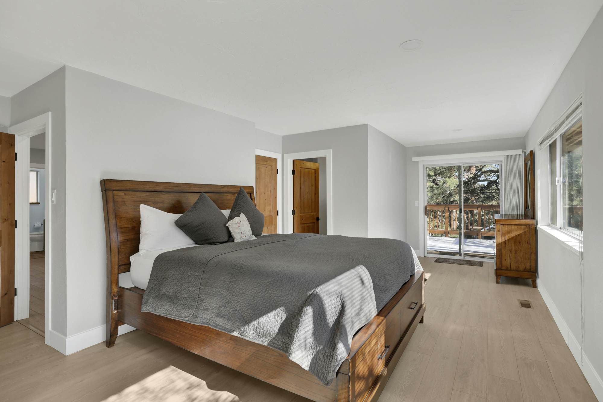 2596-Pine Woods Retreat