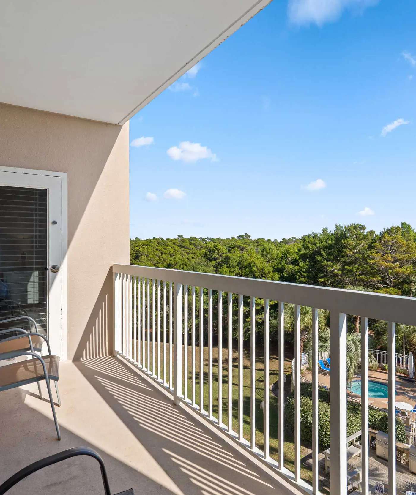 3BR condo w beach access & resort perks