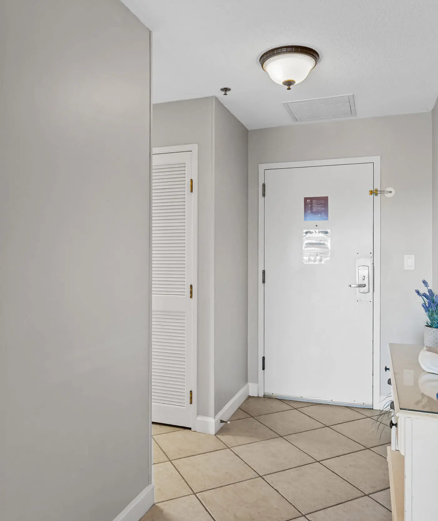 3BR condo w beach access & resort perks