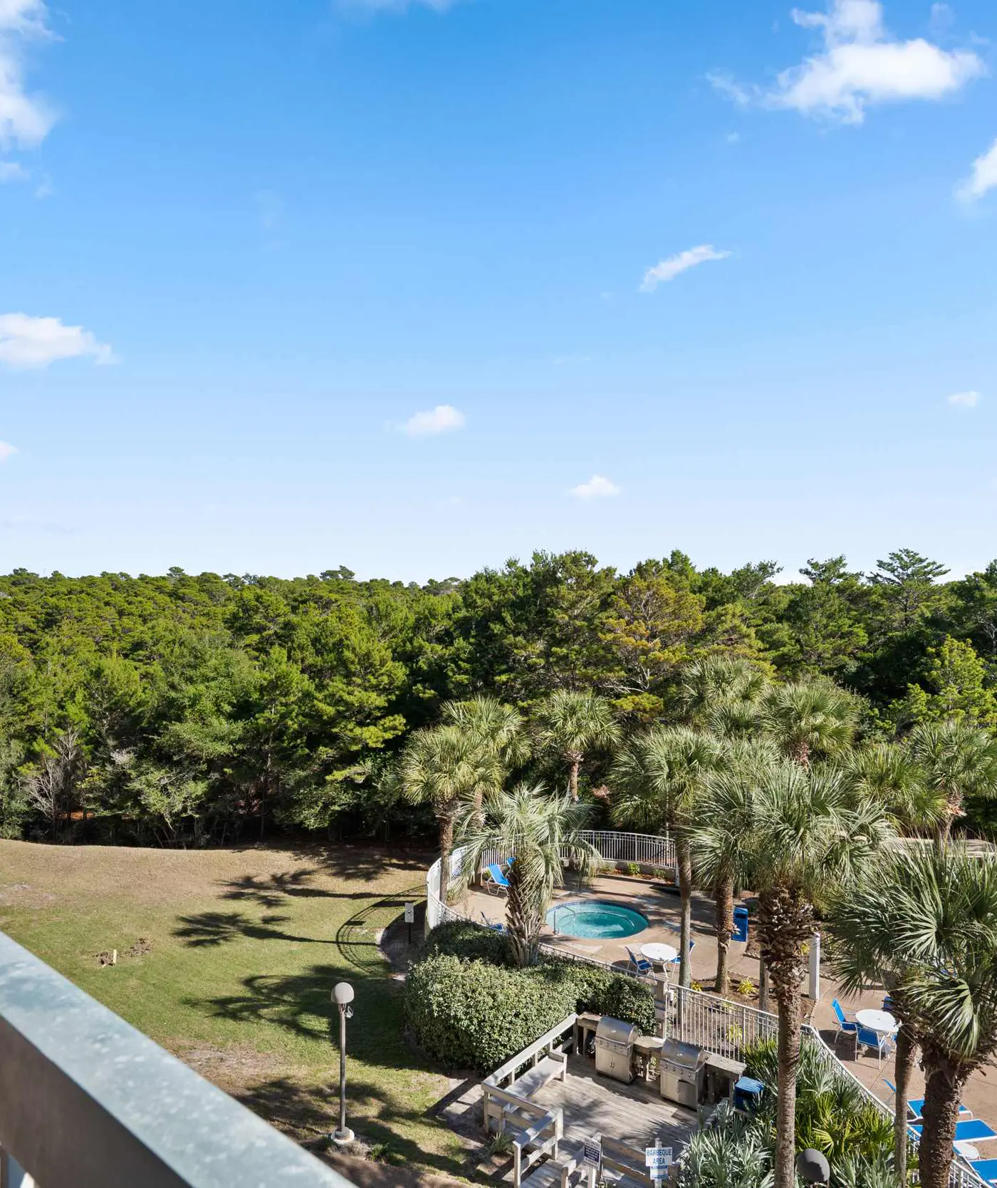 3BR condo w beach access & resort perks