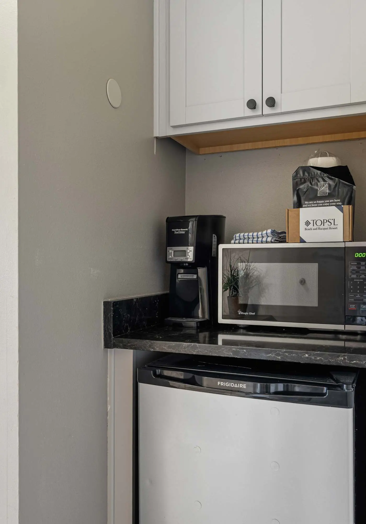 3BR condo w beach access & resort perks