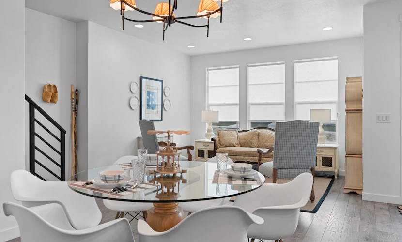 Little Fjall Peak- 3br, 2.5ba, Sleeps 8, EV Garage