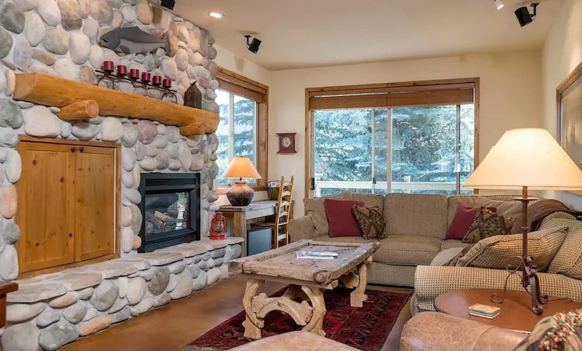 The Fields - 110 is a Cozy Mountain Condo with Access to Everything - Community Hot Tub