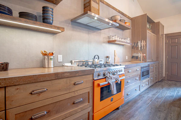 DT Ketchum - Chill, Two-Story Getaway w/ a Gourmet Kitchen - Walk Downtown & to River Run Lifts