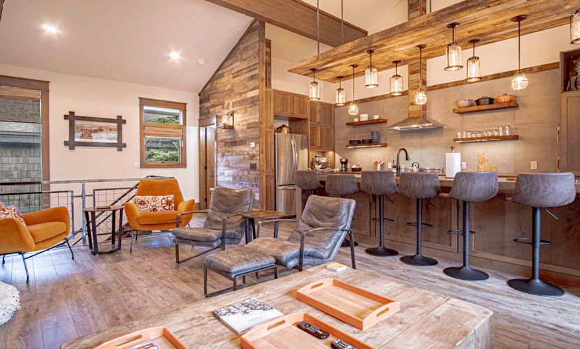 DT Ketchum - Chill, Two-Story Getaway w/ a Gourmet Kitchen - Walk Downtown & to River Run Lifts