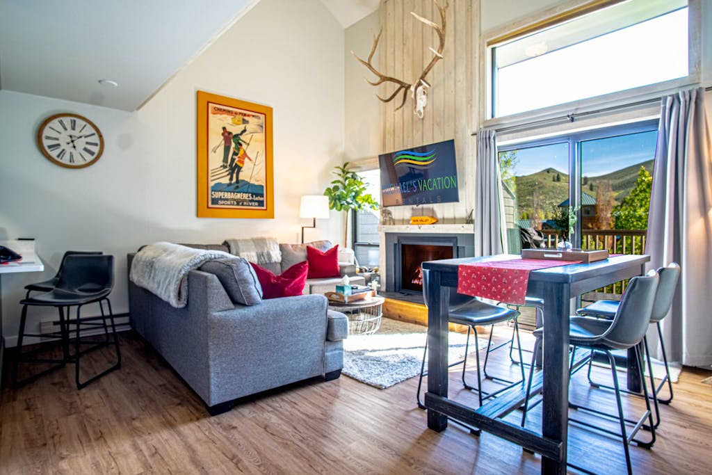 Bonne Vie 2233 in the Heart of Elkhorn with Resort Amenities