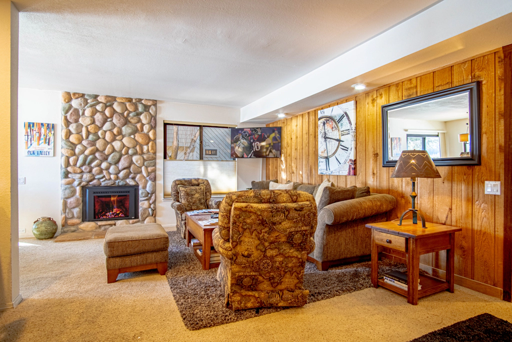 Sun Valley Condo 137
