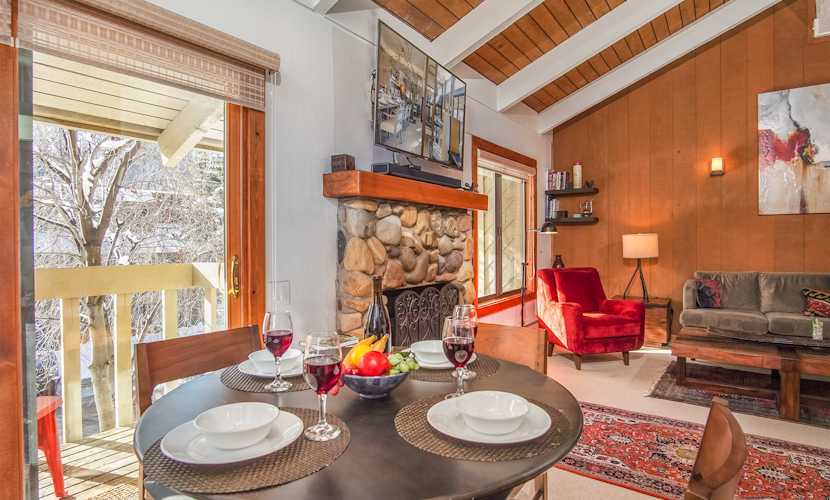 SV102 - Walk to Lifts & Town - Hot Tub & Pool