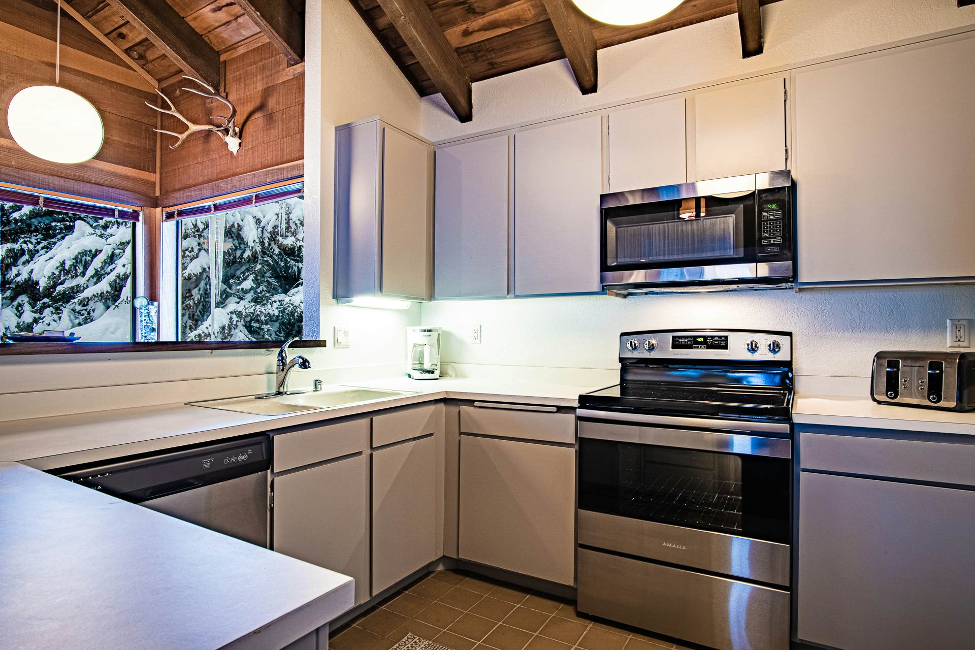 Snow Creek Condo 1553