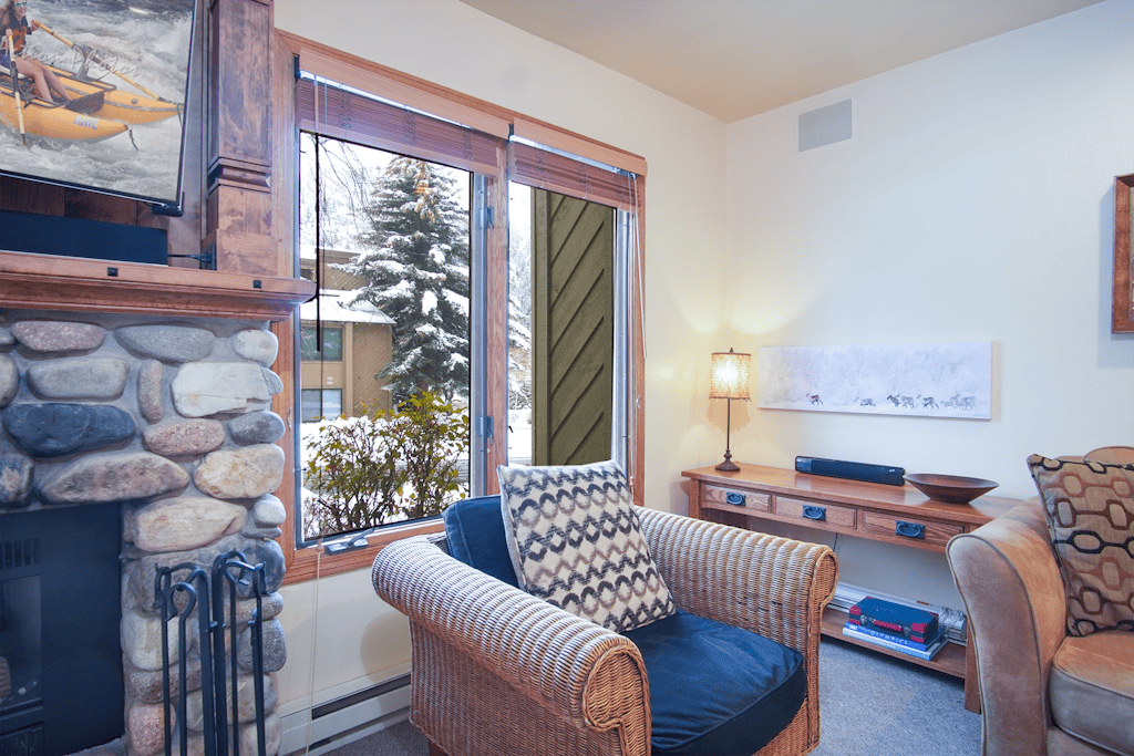 SV101 - Walk to Lifts & Town - Hot Tub & Pool