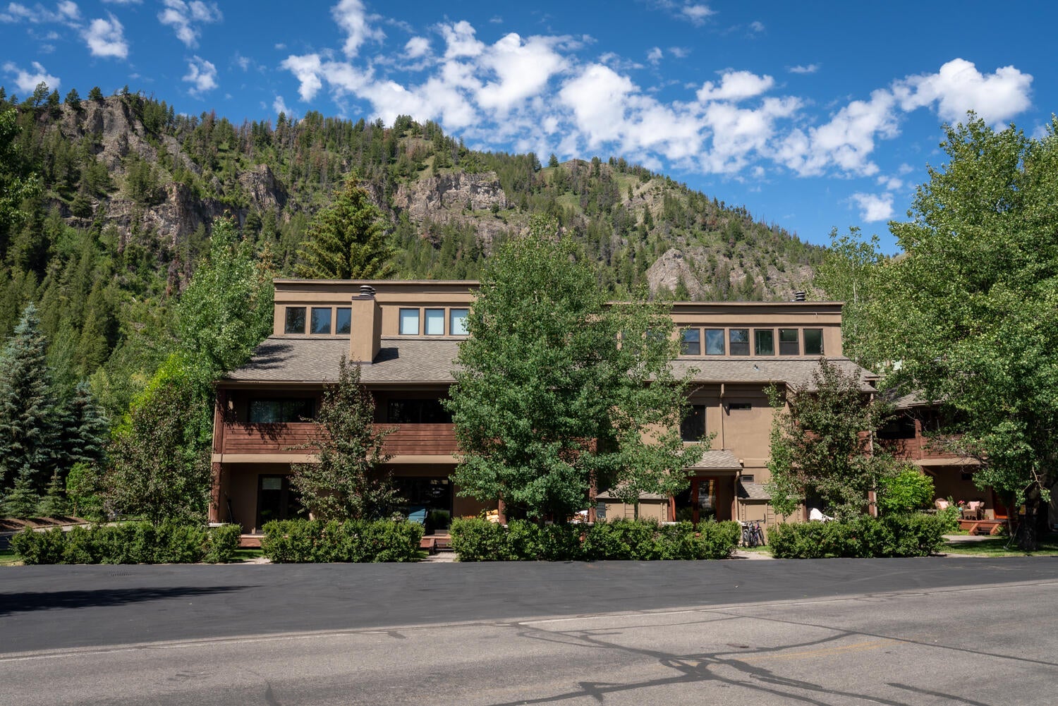Downtown Ketchum Condo - Walk to Ski Lifts!