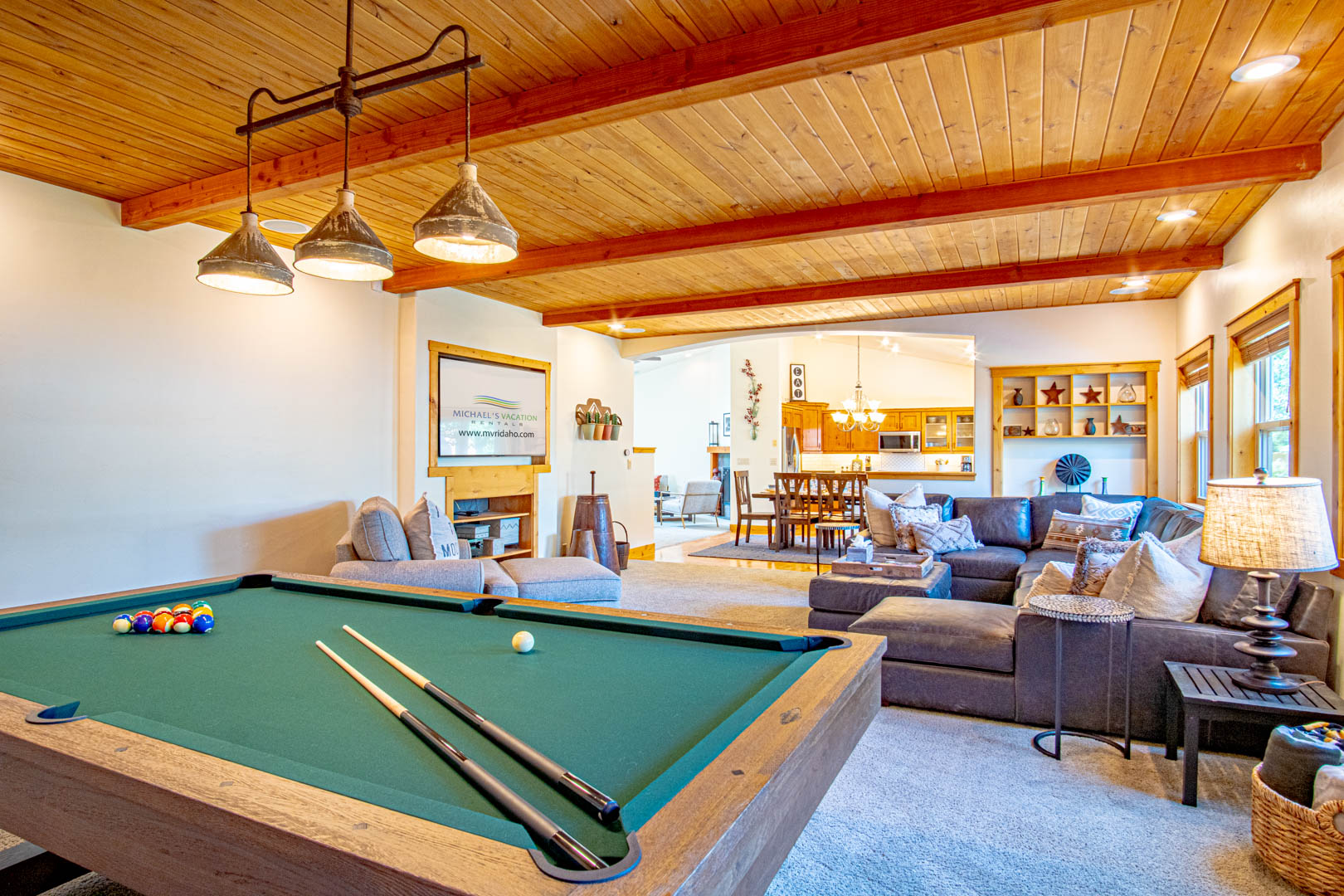 Cranbrook Cottage - Family Home + Hot Tub + Pool Table