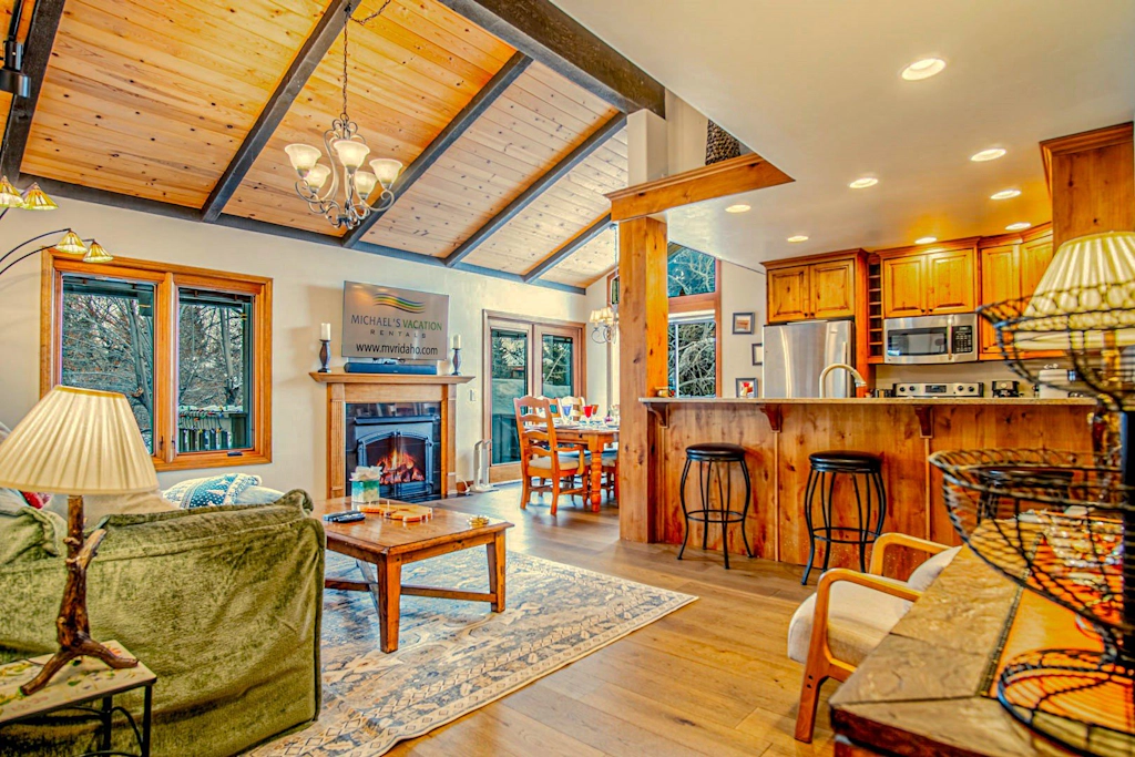 Sun Valley Condo 164