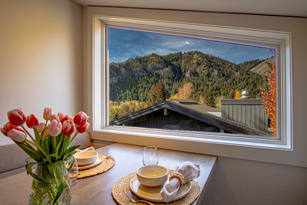 Stonehenge Condo - Nr Ski Lifts & Downtown!