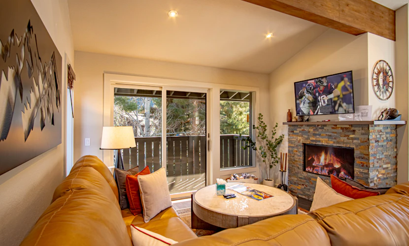 Stonehenge Condo - Nr Ski Lifts & Downtown!