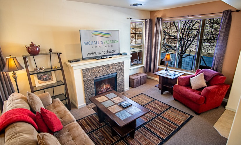 2BD Sweetwater Condo - Community Park, Pool + Hot Tub