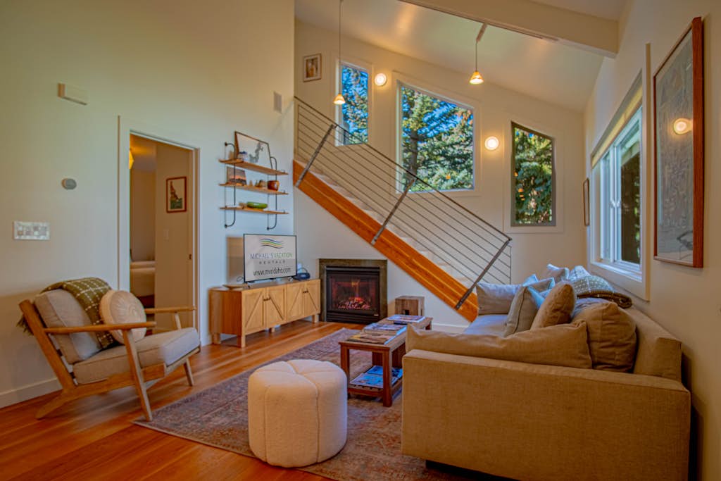 2BD, 2BA Ketchum Condo – Newly Remodeled & Central