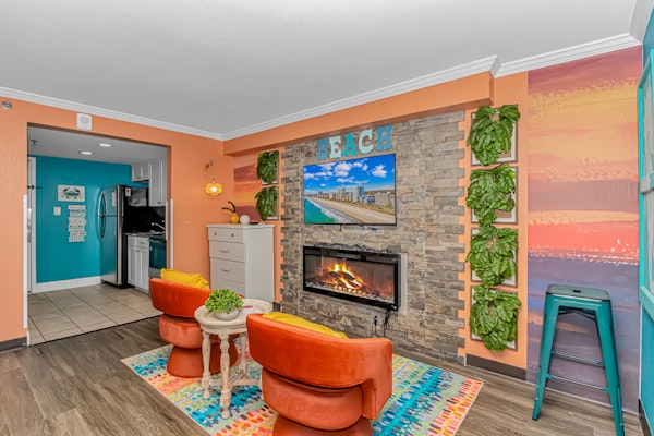 Stunning Double Queen Suite With LED Fireplace! Caravelle 610