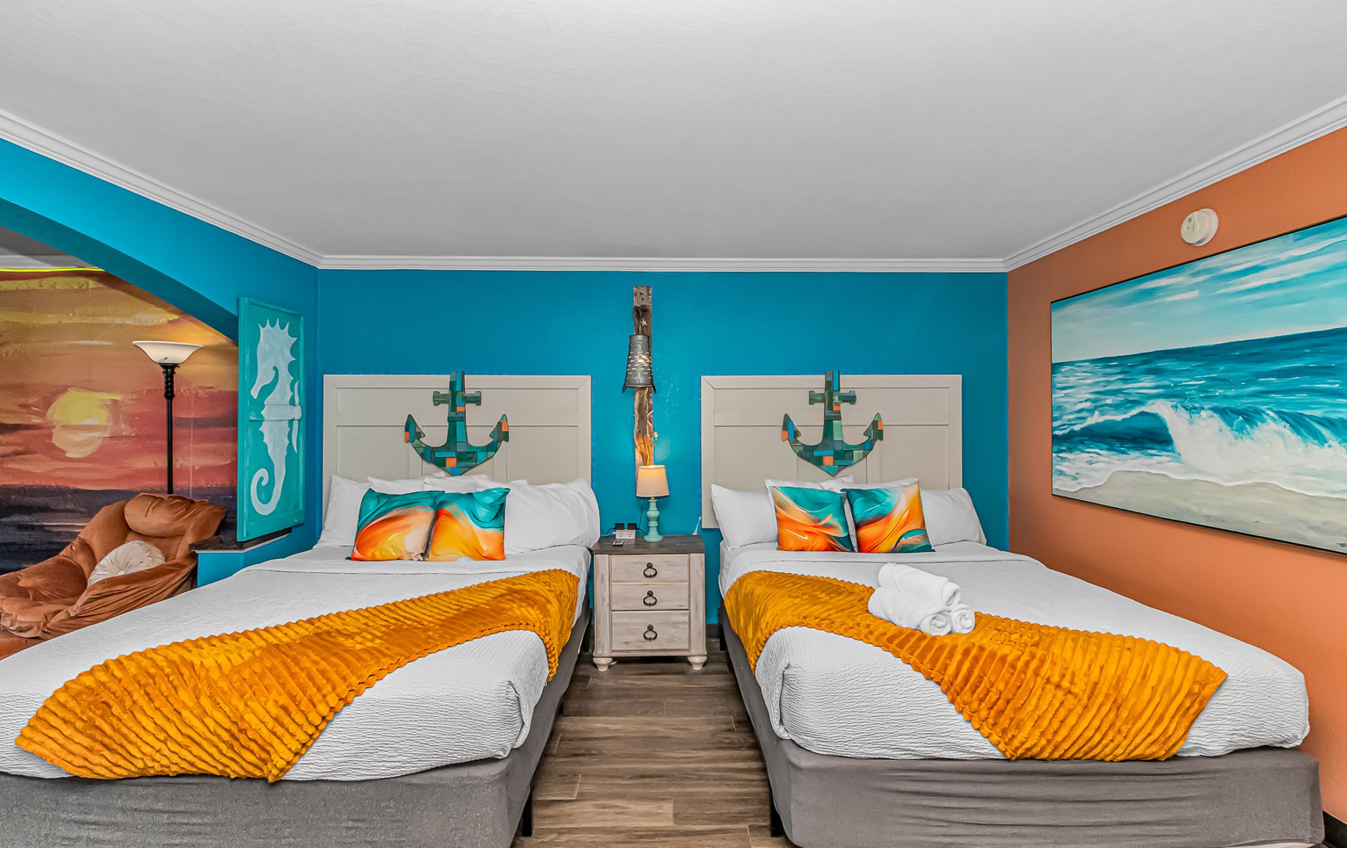 Stunning Double Queen Suite With LED Fireplace!  Caravelle 610