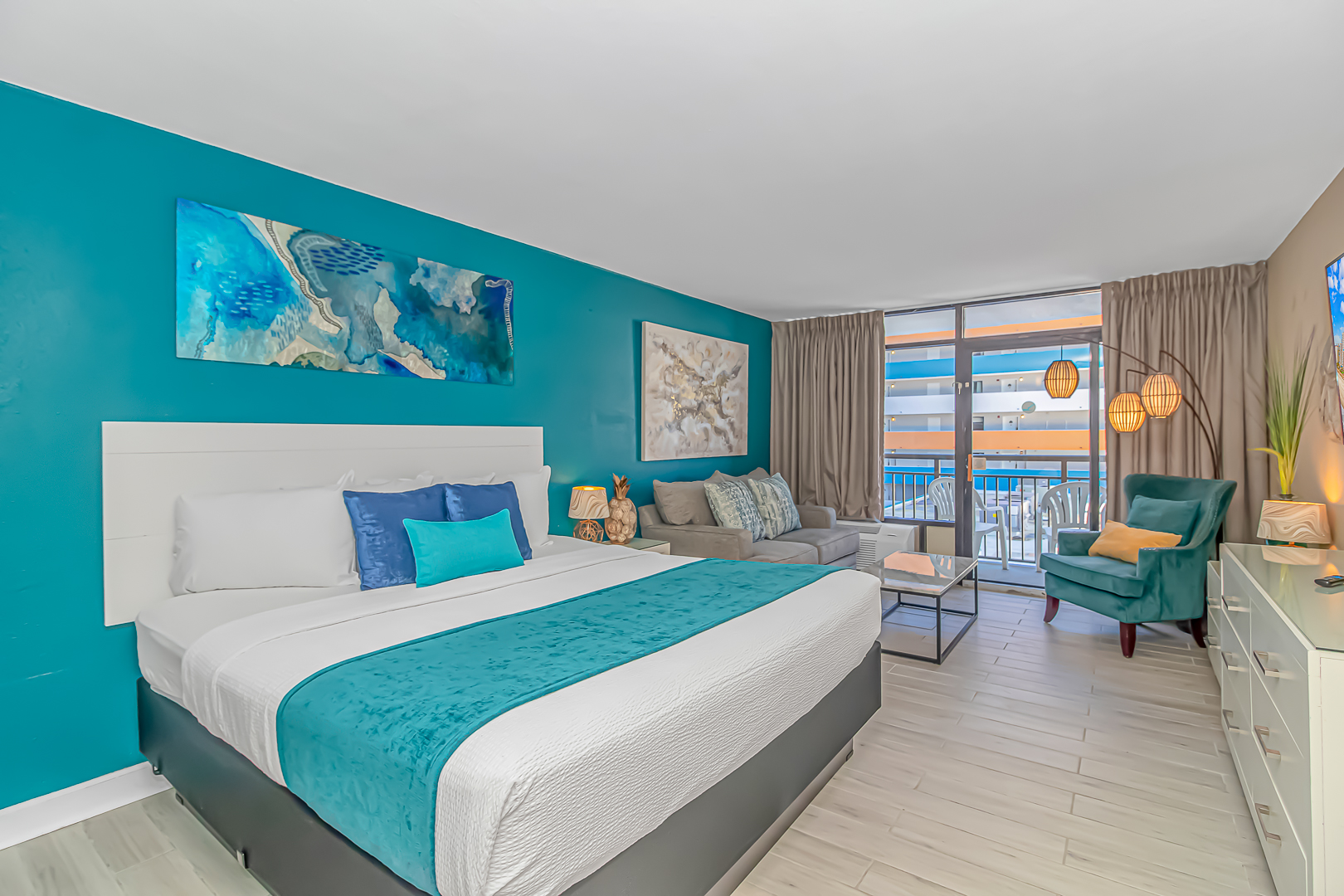 Beautiful King Suite - Landmark Resort 708