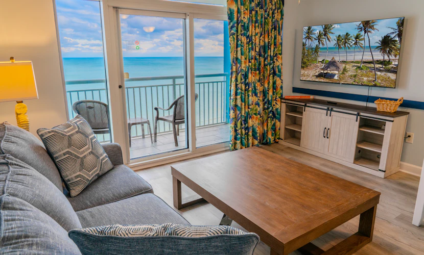 Oceanfront One Bedroom Suite at Paradise Resort! Unit 1408