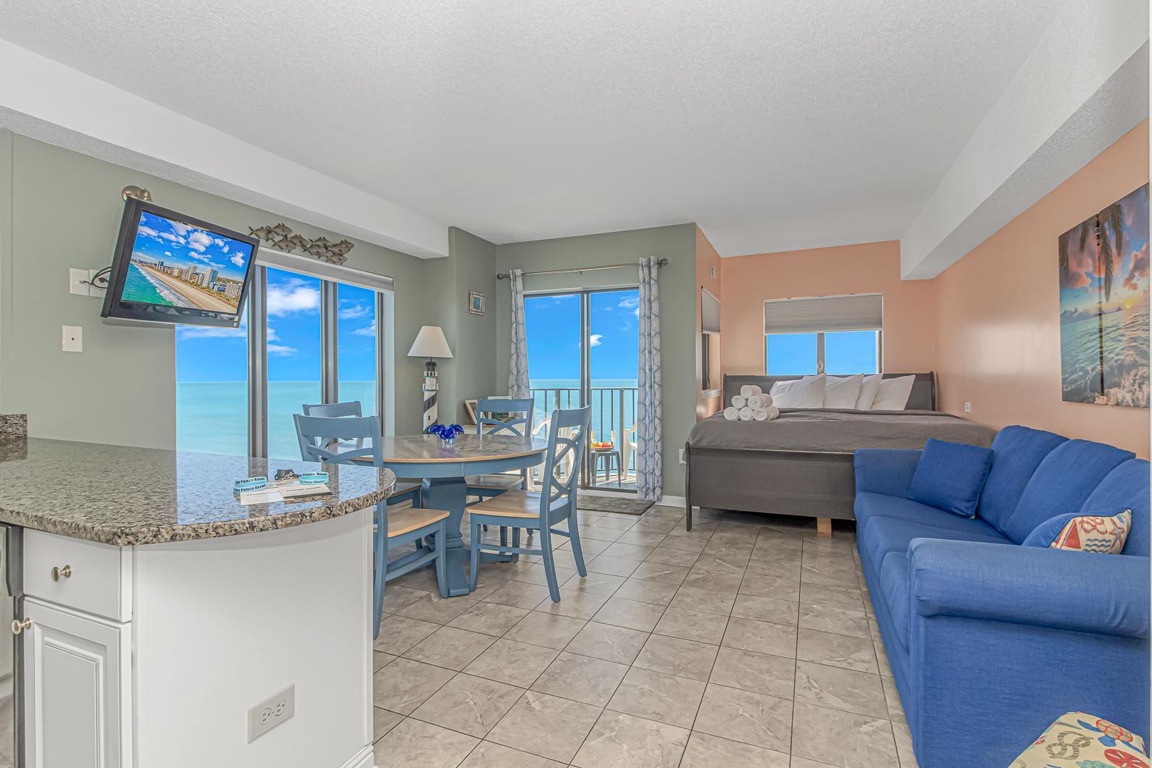 Recently Updated! Oceanfront Condo-Palace 1404
