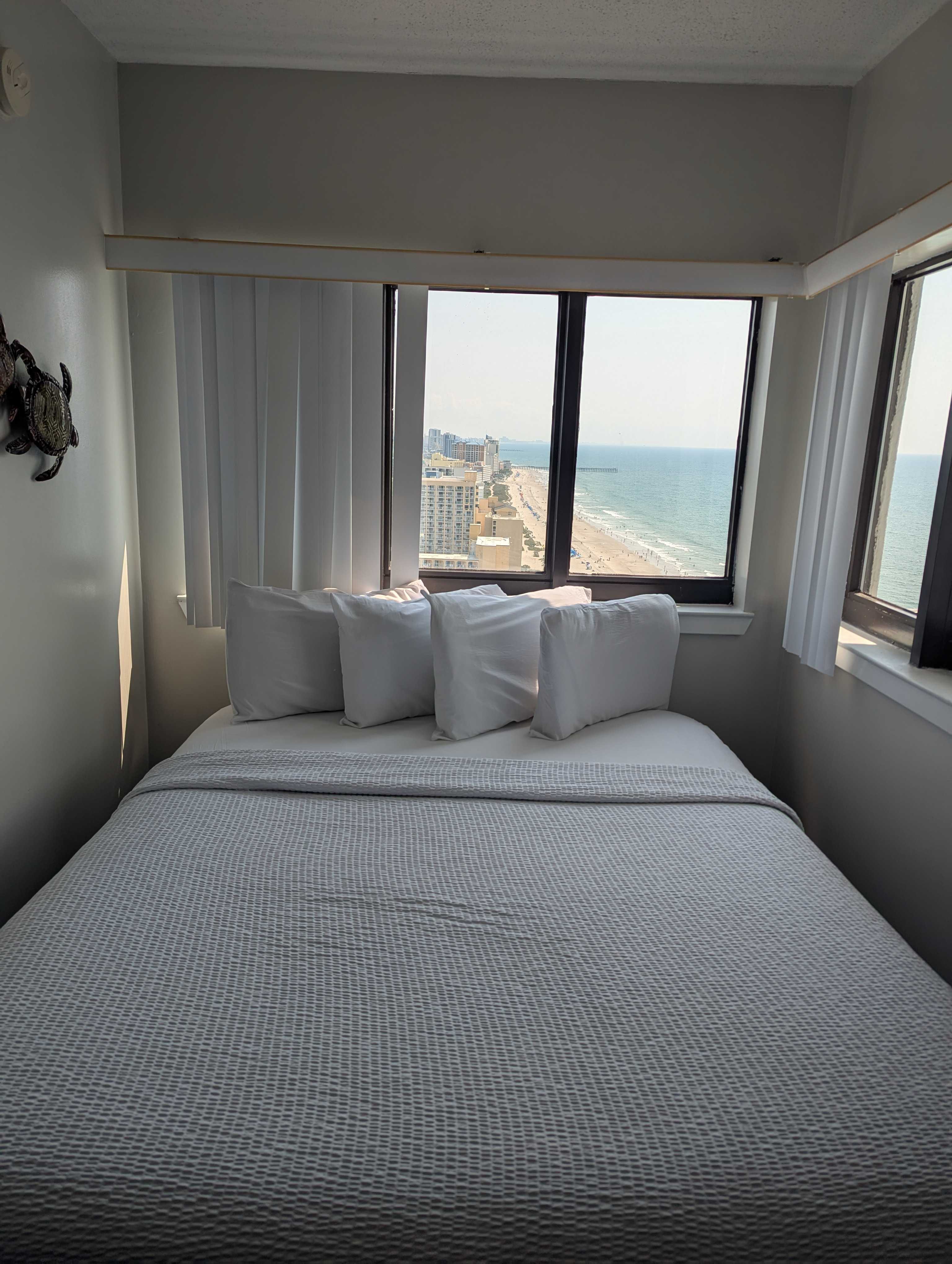 The Palace 2206 ocean view condo