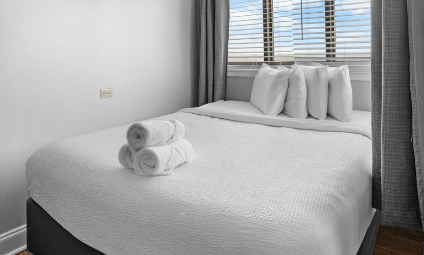 The Palace 2306 ocean view condo