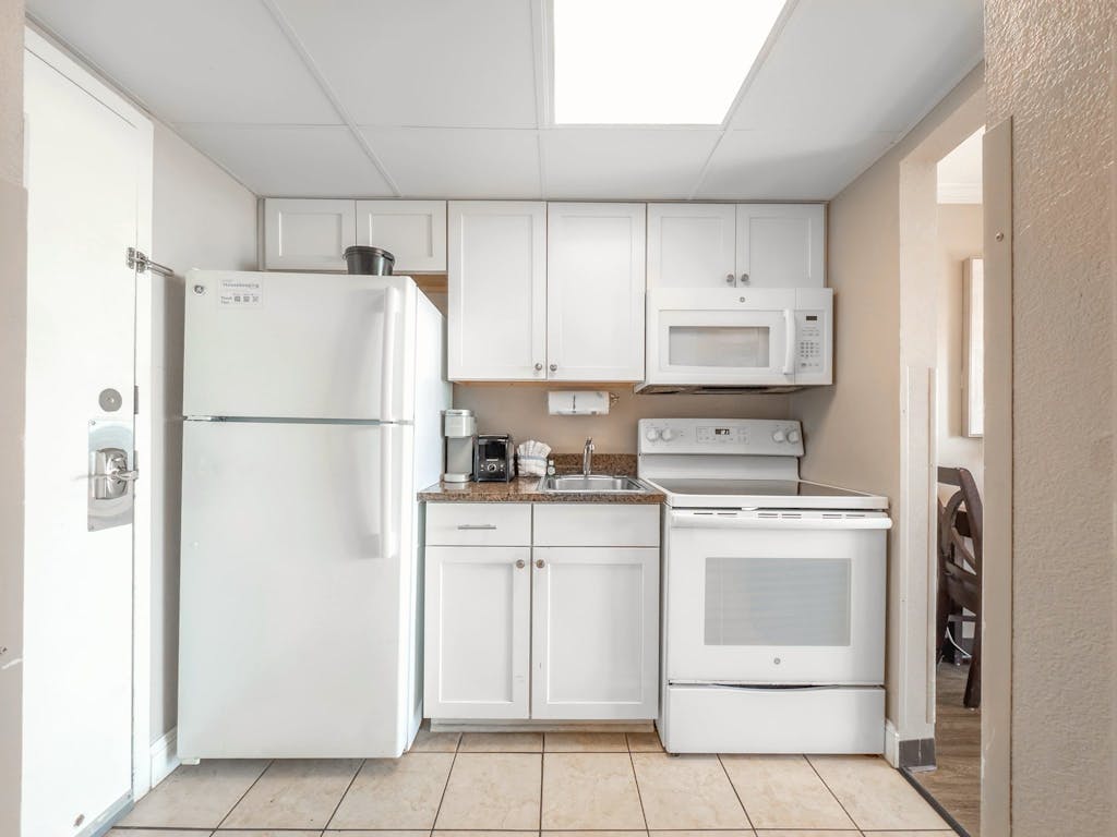 Oversized Balcony-Ocean Front Studio at Caravelle! 513