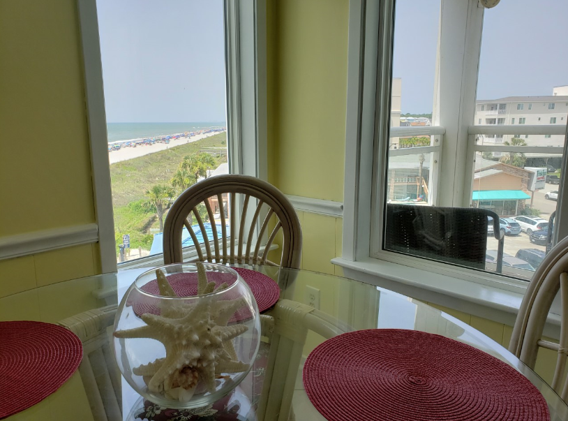 Direct Oceanfront-2 Bedroom 2 Bath-A Place at the Beach 406
